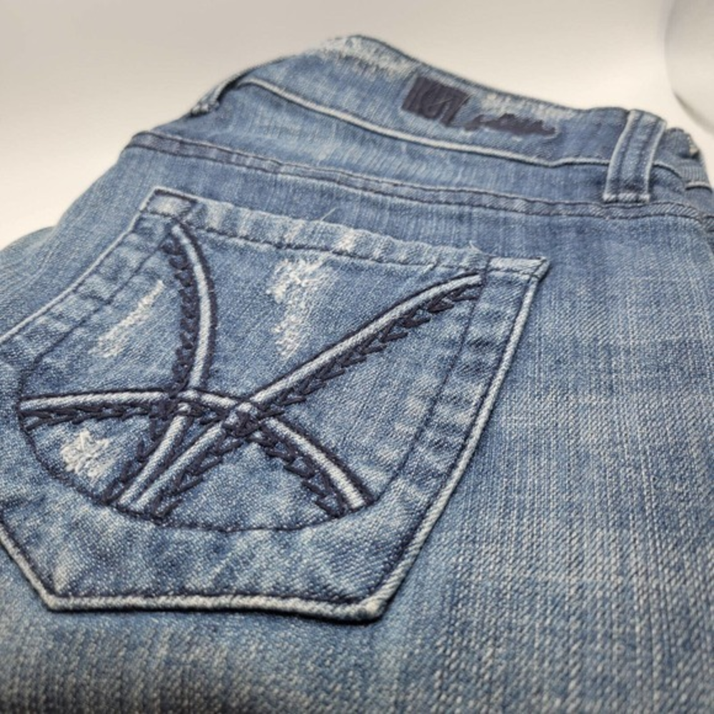 KUT from the Kloth Size 6 Blue Jeans with Back Pocket Embellishments, Distressed